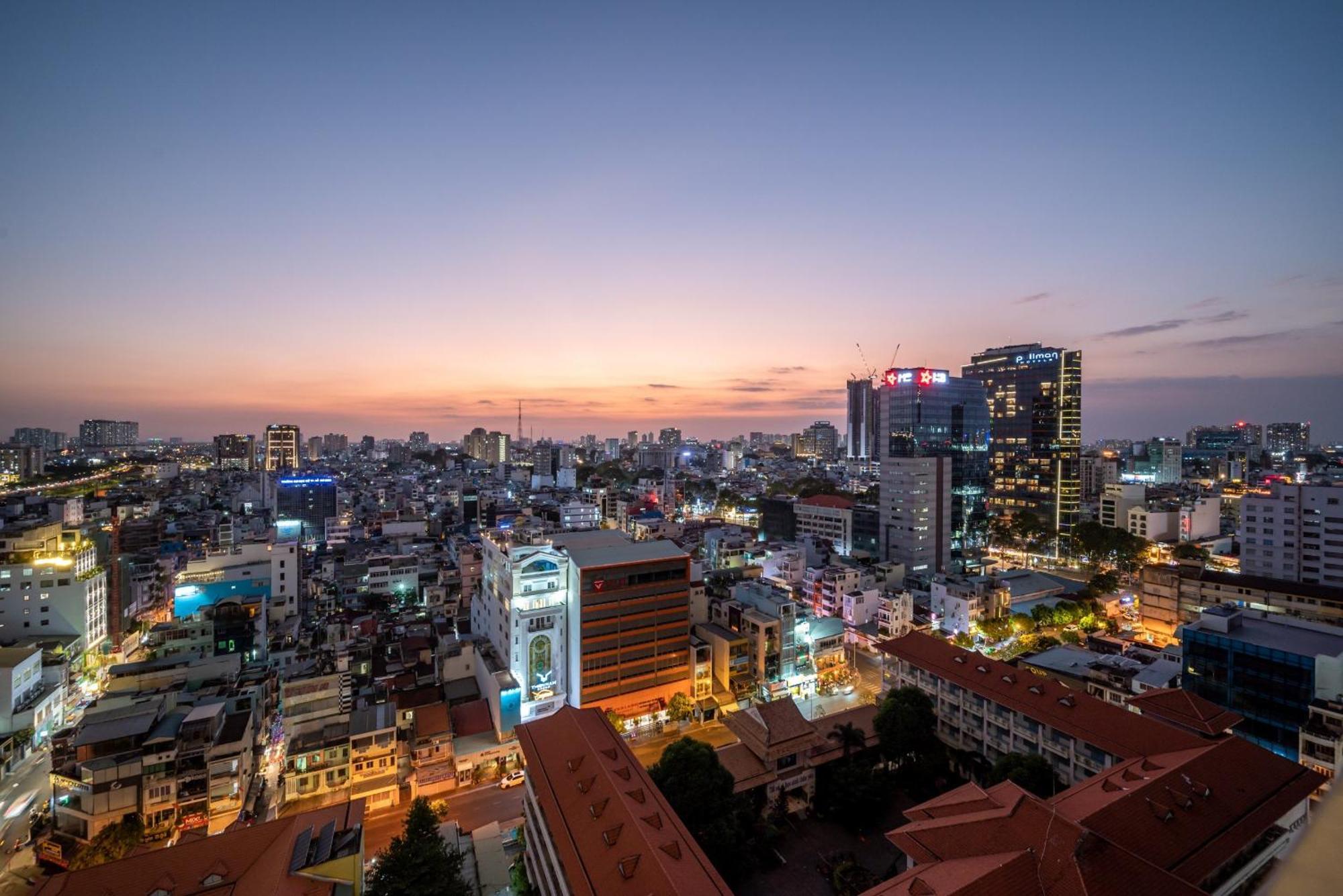 Otis Soho Saigon Balcony Apartment Ho Chi Minh City Exterior photo