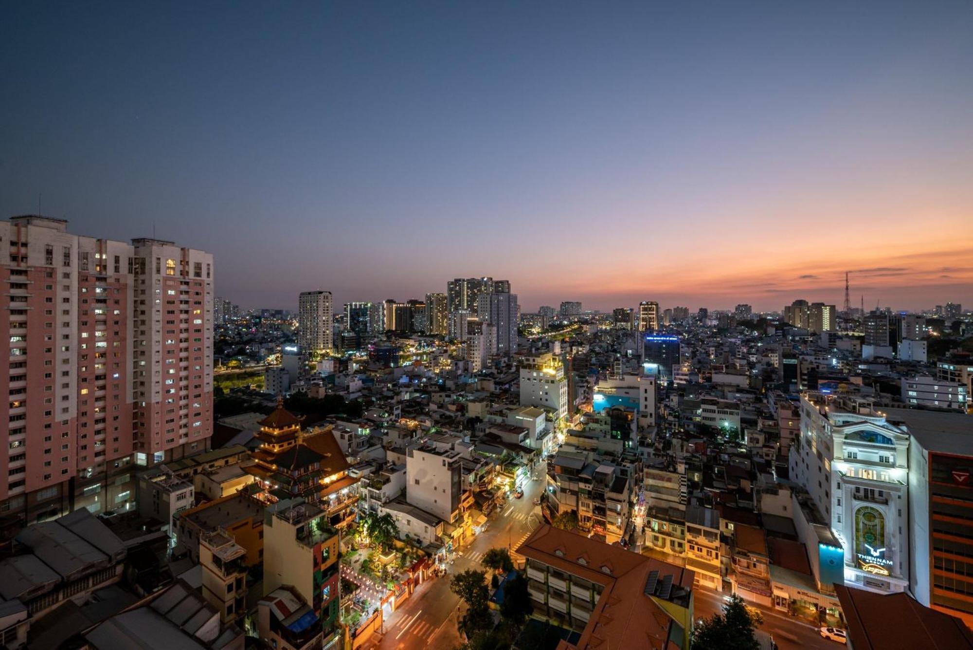 Otis Soho Saigon Balcony Apartment Ho Chi Minh City Exterior photo